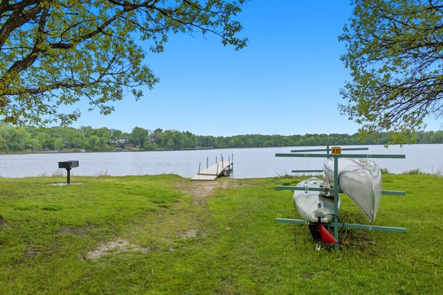 15615 24th Avenue N F, Plymouth, MN 55447