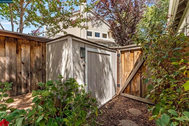 612 Julpun Loop, Clayton, CA 94517