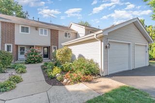 30W539 Fairway Drive, Naperville, IL 60563