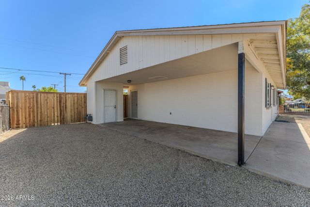 2107 W CHAMBERS Street, Phoenix, AZ 85041