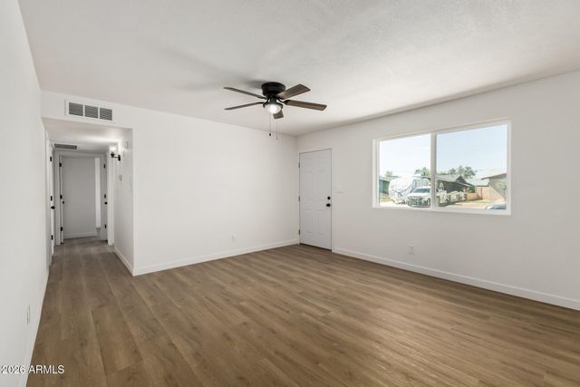 2107 W CHAMBERS Street, Phoenix, AZ 85041