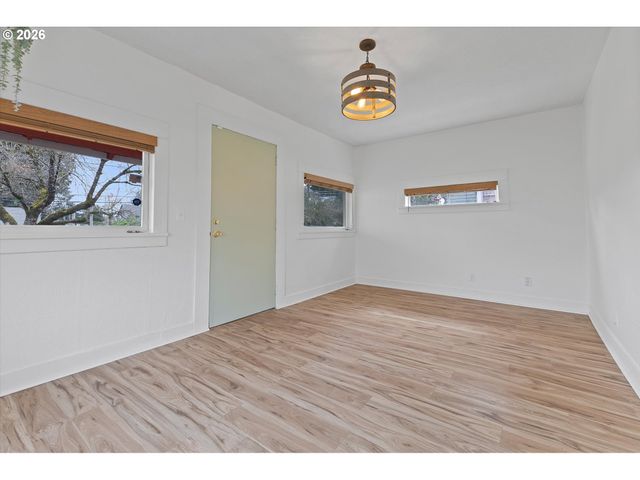 4805 Ne 110TH Ave, Portland, OR 97220