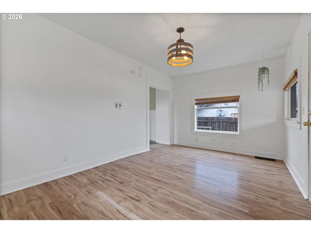 4805 Ne 110TH Ave, Portland, OR 97220