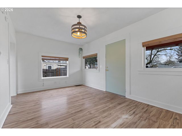 4805 Ne 110TH Ave, Portland, OR 97220