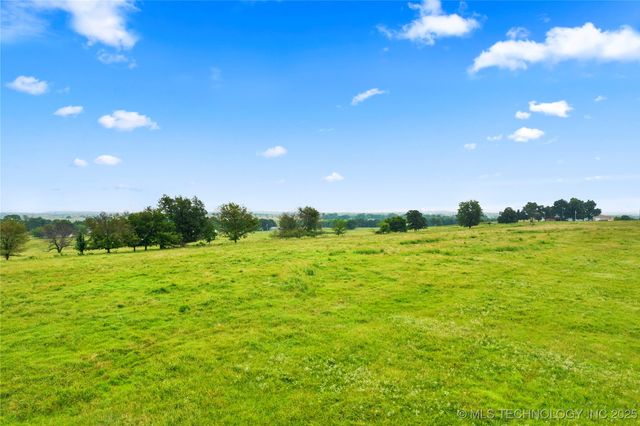 9 E 420 Road, Oologah, OK 74053