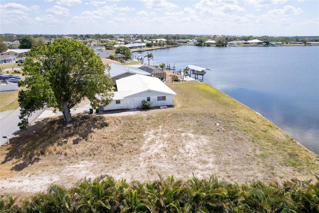 3387 PINETREE STREET, Port Charlotte, FL 33952