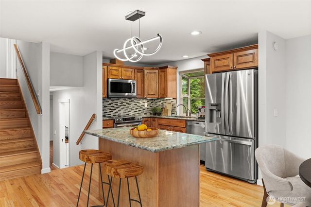 5114 W Tapps Drive E, Lake Tapps, WA 98391