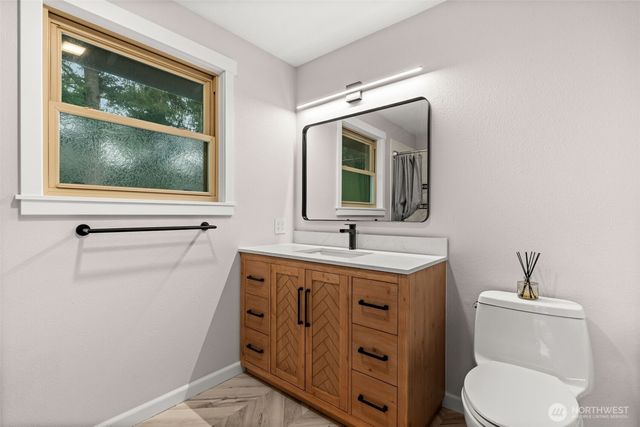 5114 W Tapps Drive E, Lake Tapps, WA 98391