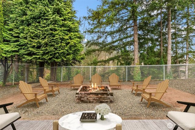 5114 W Tapps Drive E, Lake Tapps, WA 98391