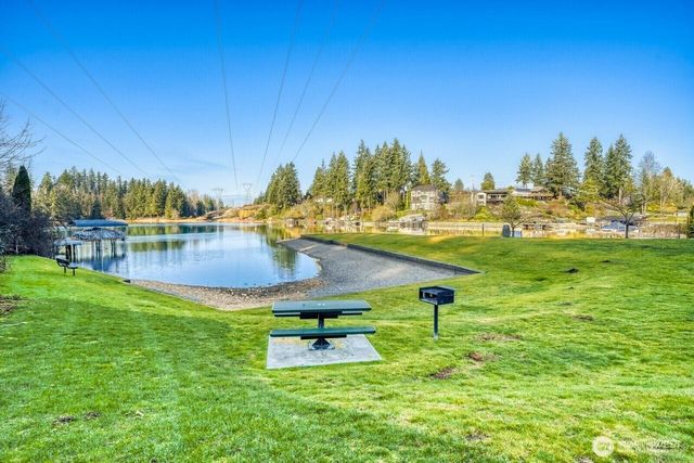 5114 W Tapps Drive E, Lake Tapps, WA 98391