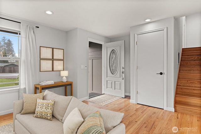 5114 W Tapps Drive E, Lake Tapps, WA 98391