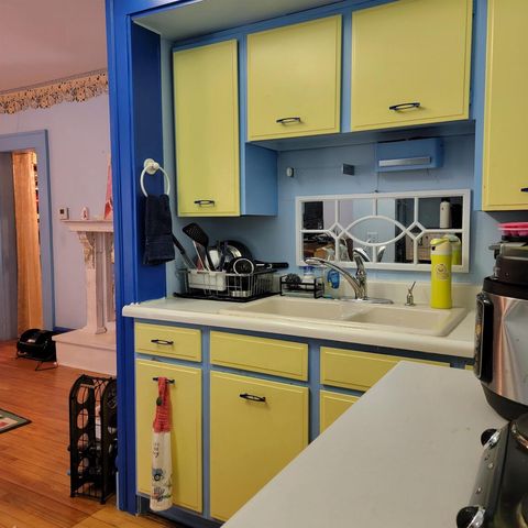 300 W PROSPECT AVENUE, Appleton, WI 54911