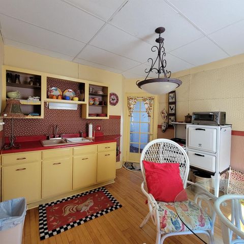 300 W PROSPECT AVENUE, Appleton, WI 54911