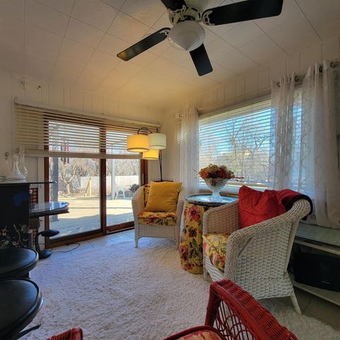 300 W PROSPECT AVENUE, Appleton, WI 54911