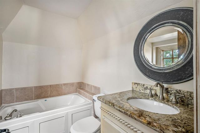 1225 Blue Wister Cove, Edmond, OK 73013