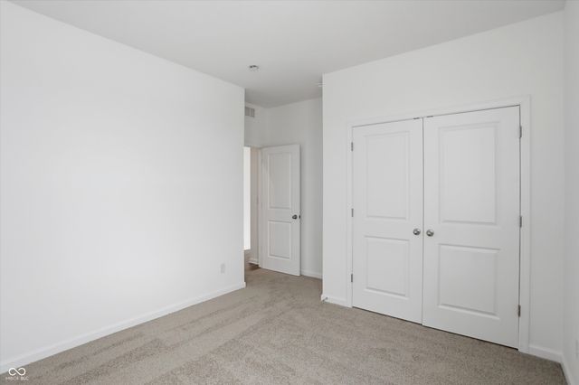 7053 Portico Lane, Mccordsville, IN 46055