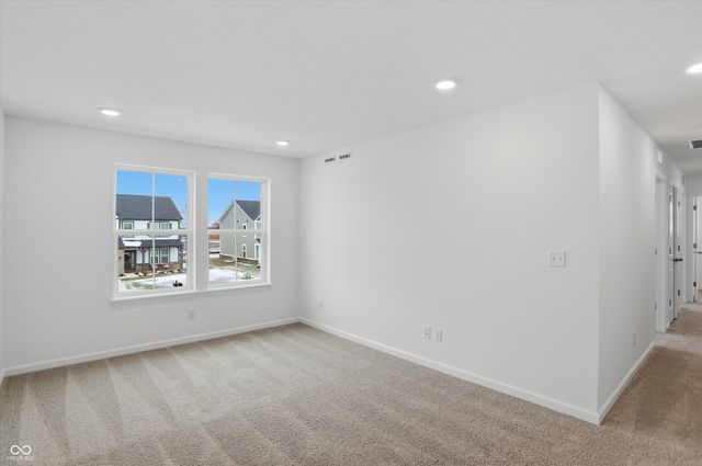 7053 Portico Lane, Mccordsville, IN 46055