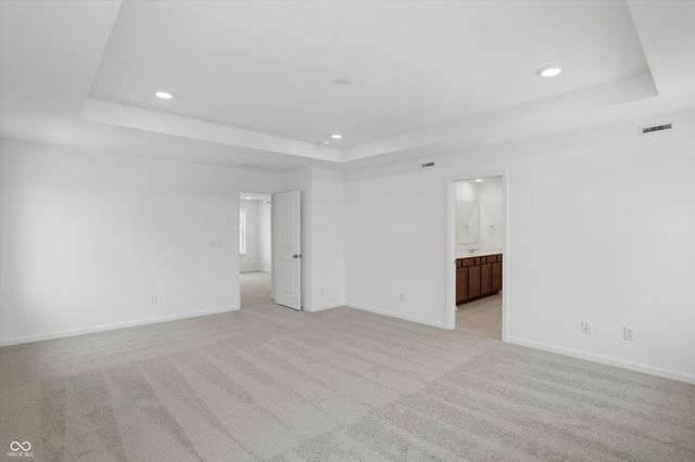 7053 Portico Lane, Mccordsville, IN 46055