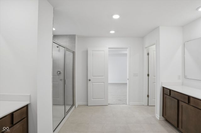 7053 Portico Lane, Mccordsville, IN 46055