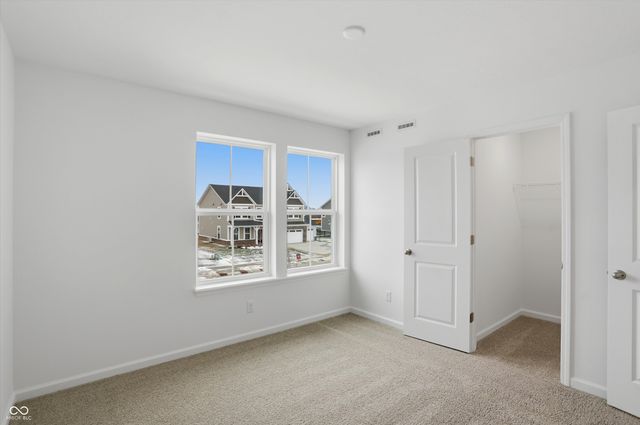 7053 Portico Lane, Mccordsville, IN 46055