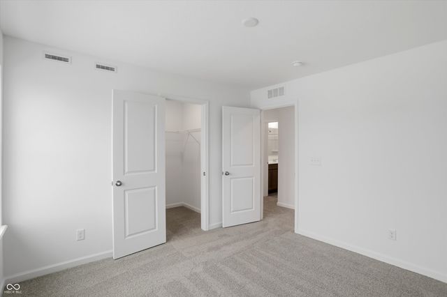 7053 Portico Lane, Mccordsville, IN 46055