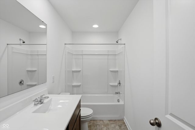 7053 Portico Lane, Mccordsville, IN 46055