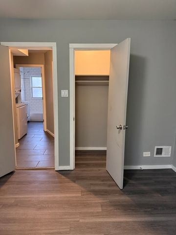 2448 E 74th Street, Chicago, IL 60649