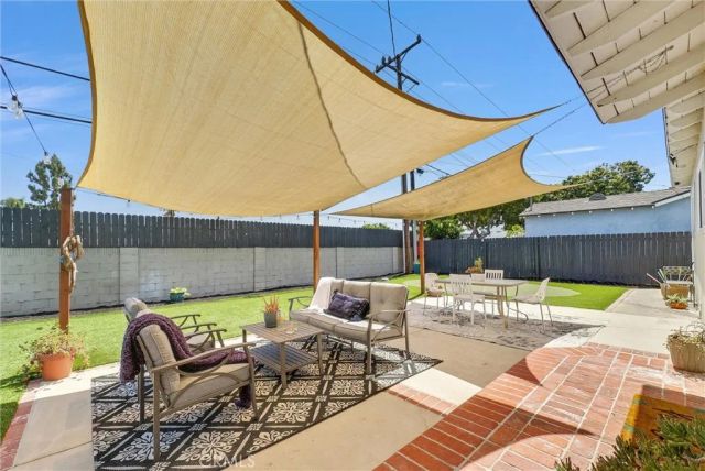 2016 E Santa Fe, Fullerton, CA 92831