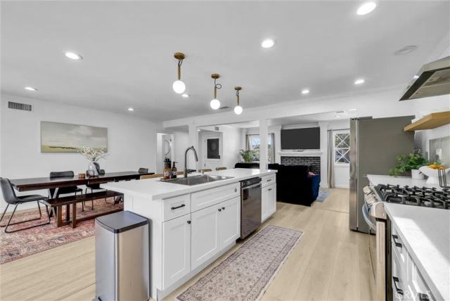 2016 E Santa Fe, Fullerton, CA 92831
