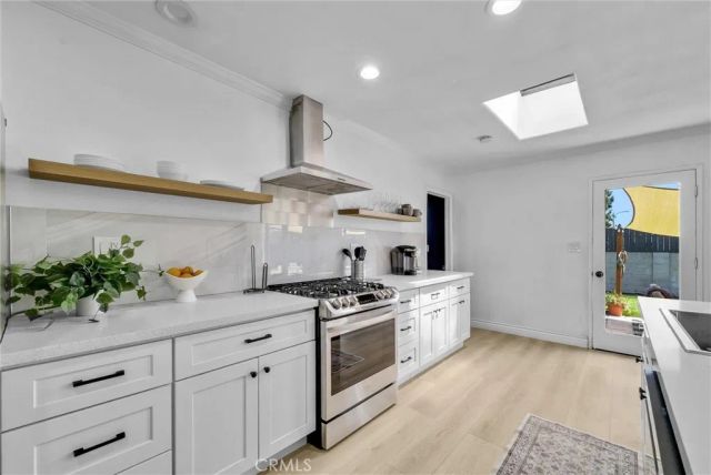 2016 E Santa Fe, Fullerton, CA 92831