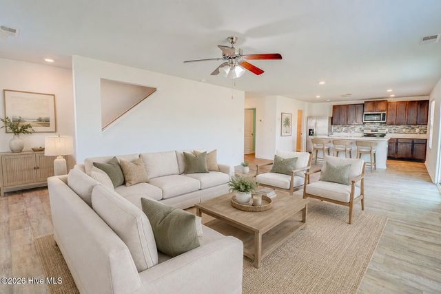 681 Loftus Way NE, Leland, NC 28451