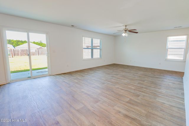 681 Loftus Way NE, Leland, NC 28451