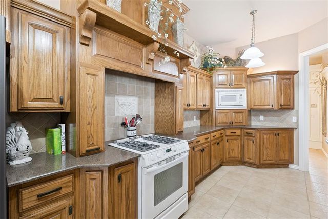 16600 Tonka Trail, Edmond, OK 73012