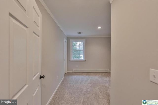 370 W WHITE BEAR DR, Summit Hill, PA 18250