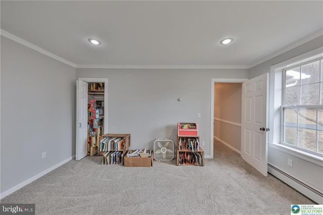 370 W WHITE BEAR DR, Summit Hill, PA 18250