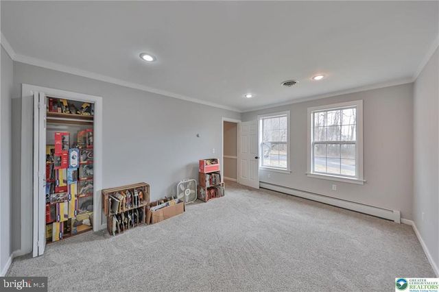 370 W WHITE BEAR DR, Summit Hill, PA 18250