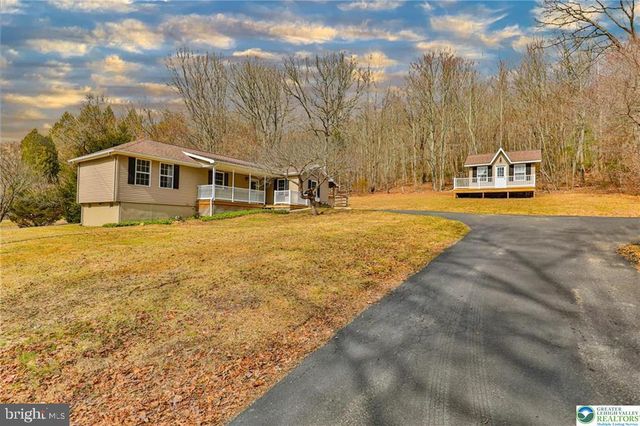 370 W WHITE BEAR DR, Summit Hill, PA 18250