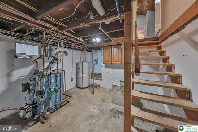 370 W WHITE BEAR DR, Summit Hill, PA 18250