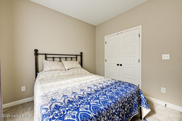 3420 Stara Ct, Louisville, KY 40299