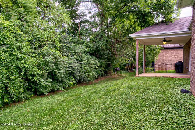3420 Stara Ct, Louisville, KY 40299
