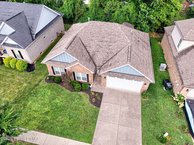 3420 Stara Ct, Louisville, KY 40299