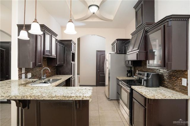 2311 W Ambassador Street, Edinburg, TX 78541