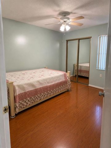 404 HARBOUR POINTE Way, Greenacres, FL 33413