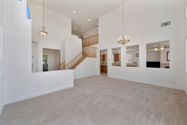 1381 Haddington Dr, Folsom, CA 95630