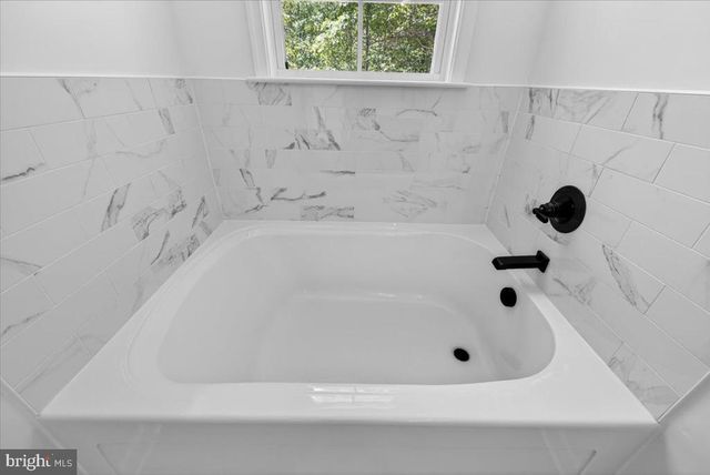 615 TRAVELLER ST, Mineral, VA 23117