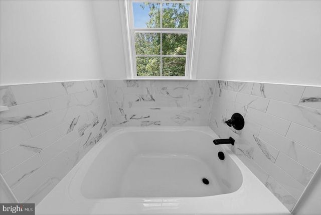 615 TRAVELLER ST, Mineral, VA 23117