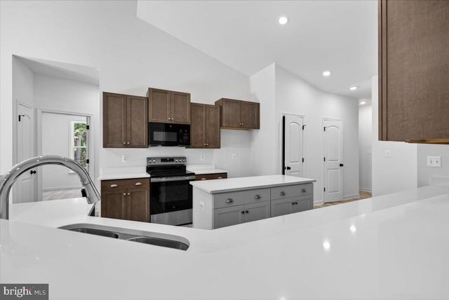615 TRAVELLER ST, Mineral, VA 23117