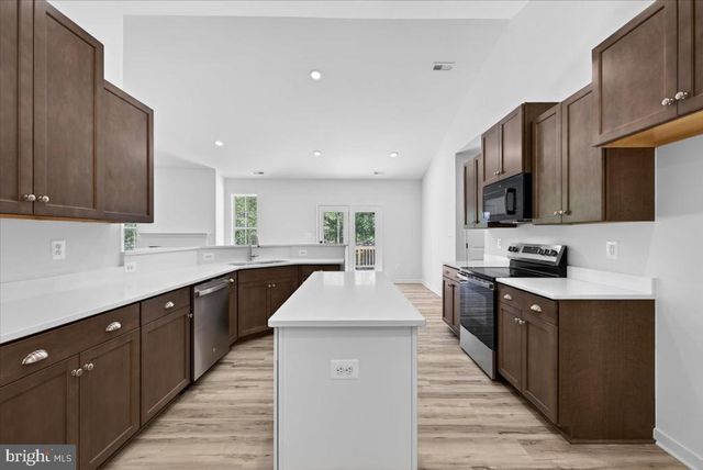 615 TRAVELLER ST, Mineral, VA 23117