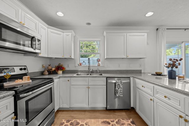 105 Kenan Loop, Jacksonville, NC 28546