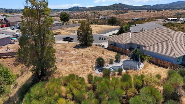 4846 Ferrington Court, Redding, CA 96003